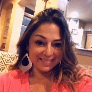 Meet your Posher, Cathy